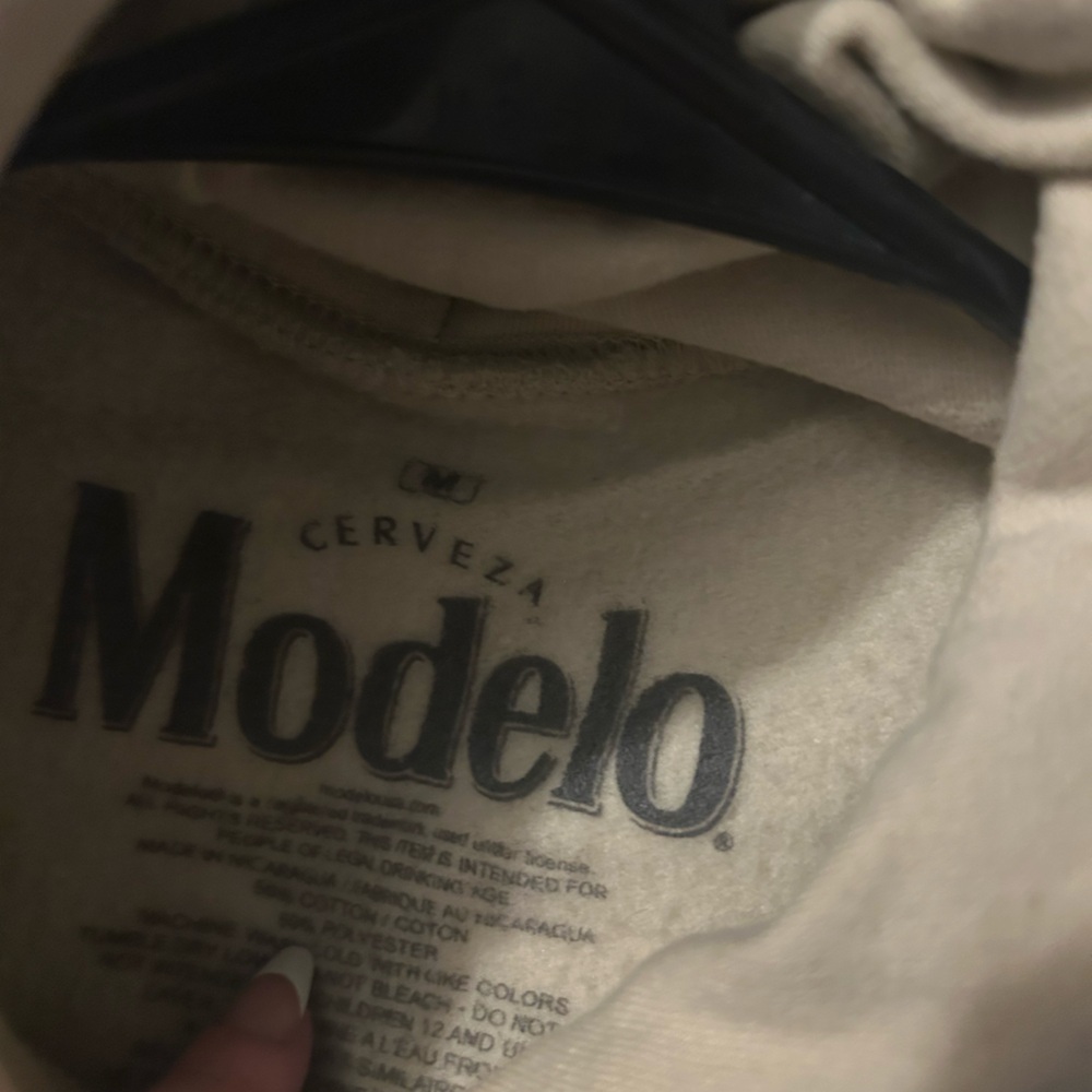 ModelCo Cream Sweatshirt - Picture 2 of 2